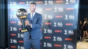 A 51ª edição da bola de prata, premiação da espn brasil, foi realizada hoje e premiou os melhores de cada posição do claudinho, meia do red bull bragantino, recebeu quatro troféus da bola de prata imagem: Confira Os Vencedores Do Premio Bola De Prata 2017