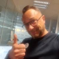 Fred Esch's Instagram, Twitter & Facebook