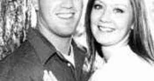 Kari Ault's Instagram, Twitter & Facebook