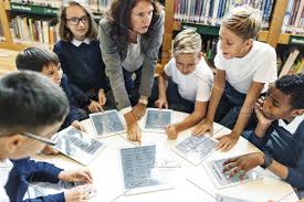 Teacher Teaching Students Concept Teacher Teaching Students Secondary Education Education Technology Learning