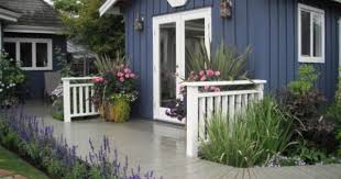 We Are Having Some Siding Redone In Hardie I Like This Blue And The Port Window Our Window Would Hav House Landscape Exterior House Colors Cottage Exterior