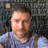 Marc Aaron's Instagram, Twitter & Facebook