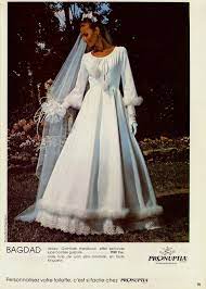 Wie groß ist unsere brautmode? Pronuptia 1981 Brautmode Braut Hochzeitskleid