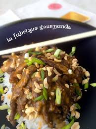 Boeuf Thai Au Beurre De Cacahuete Boeuf Thai Recette Asiatique Cuisine Asiatique