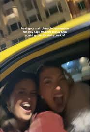 📍Flinders Street Station, one of the last b&w photo booths🖤