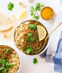 I start the lentils cooking while i shred up the other ingredients and warm up the rotis. Instant Pot Lentil Curry Wellplated Com