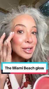 ☀️ Miami Beach miracle Balm @Jones Road Beauty gives a perfect golden hour  glow to the skin cheeks and lips✨ and gotta have the brows