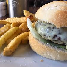 Located at 18 lumley street, castleford, hightown. Chelsea Burgers Shakes Picture Of Chelsea Burgers Shakes Curitiba Tripadvisor
