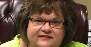 Caroline Bourne's Instagram, Twitter & Facebook