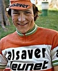 Michel Laurent. Un très bon coureur Français pro de 1975 à 1984. Ses deux  premiers Tours de France vont trop vite pour lui (abandons) mais à 23 ans,  il termine 7e en