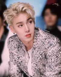 Monsta X Territory On Instagram Shownu That Blonde Tall Curly Hair Guy Who Would Ve Thought In 2020 Curly Hair Styles Curly Hair Men Blonde Hair Boy
