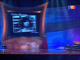 Aku mencari seorang teman yang memahami. Liza Hanim Dimanakan Ku Cari Ganti Engkau Laksana Bulan Anugerah Skrin Tv3 2005 Chords Chordify