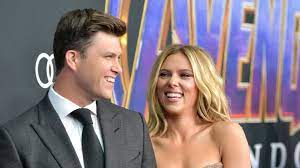 Colin jost shows off his collection of survival tools, talks about spending his coronavirus lockdown with scarlett johansson and shares one of his worst. Colin Jost Promiflash De