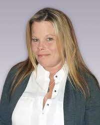 Melanie Manger's Instagram, Twitter & Facebook