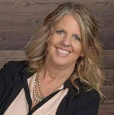 Darla Keeler's Instagram, Twitter & Facebook