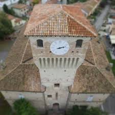 Sissa Trecasali Pr Loc Sissa La Rocca Dei Terzi Vista Da Una Prospettiva Inedita Foto Di Luca Grandinetti Siss Outdoor Decor Bird House Instagram Posts