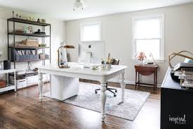 Be sure to check out some other inspiring home office ideas that we have featured here on one kindesign: My Home Office The Before The Start Of A New Design