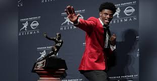White is the last heisman winner to go undrafted. Heisman Pose Who Struck The First Heisman Pose Who Made It Famous Fanbuzz