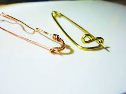 Make Different Types Of Fibula Brooches Free Tutorial Jewelry Magazine Jewelry Making Wire Jewelry