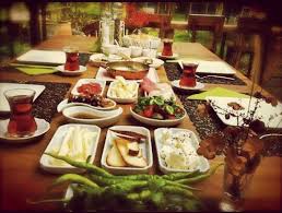 Vetta Mobilya Modesa On Instagram Aileniz Ve Sevdiklerinizle Beraber Mutlu Bir Pazar Gunu Gecirmeniz Dilegiyle Gunaydin Www Food Yummy Table Decorations