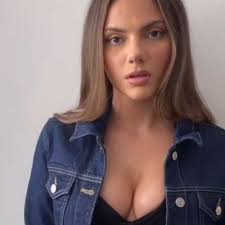 Chris Lohan Win (@MoviesOutNow3)