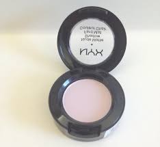 These shadows are soft and easy to blend, and as the name implies, they have a matte finish. Nyx Birthday Suit Nude Matte Shadow Review
