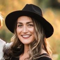 Krystal Landry's Instagram, Twitter & Facebook