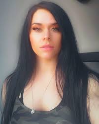 Sara Landrum (@sarabikininpc) • Instagram photos and videos