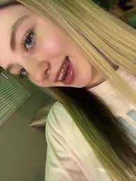 Lisa Owsley's Instagram, Twitter & Facebook