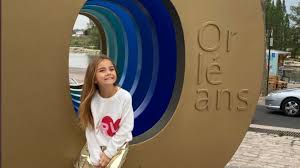 Bekannte chanteusen des 20 jh. Valentina Representante De La France A L Eurovision Junior 2020 Tourne Un Clip A Orleans