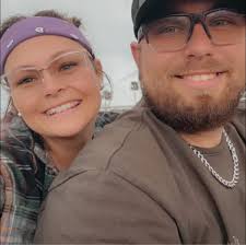 What are some recommended places to visit and things to see