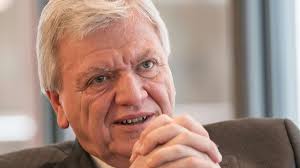 Listen for free to their radio shows, dj mix sets and podcasts. Volker Bouffier Krank Hessens Cdu Ministerprasident Hat Hautkrebs Politik