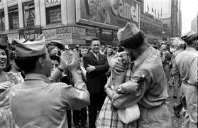 Classic moments kissing on vj day kissing the war goodbye poster 18x12 36x24 $12.99. V J Day Kiss In Times Square Go Behind The Lens Of That Famous Photo