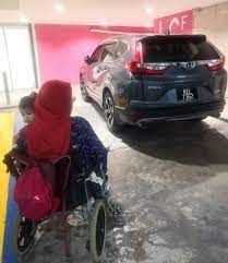 Kini, golongan oku di sekitar daerah petaling berpeluang untuk menggunakan pengangkutan oku yang pengecualian cukai jalan (oku fizikal. Scrut Sakit Jiwa Bila Melihat Keadaan Ini Laluan Oku Facebook