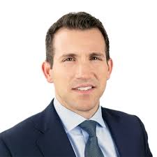 Tracy Farr's Instagram, Twitter & Facebook