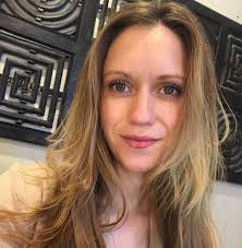 Dayna Peters's Instagram, Twitter & Facebook