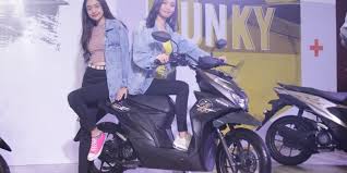 Nomor rangka dari honda beat terletak di bagian besi di bawah jok motor bagian belakang, sedangkan nomor mesin dari honda beat terletak di bagian bawah cover cvt, tepatnya di kiri ban belakang. 7 Hal Yang Baru Pada Honda Beat 2020 Halaman All Kompas Com