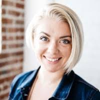 Amanda Adcock's Instagram, Twitter & Facebook