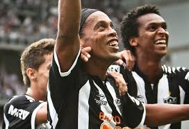 Nenhum protocolo seria adequado ao momento. How Ronaldinho Inspired Atletico Mineiro To Copa Libertadores Glory In 2013