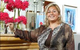 Alteração da medida de coação de antónio joaquim decidida pelo coletivo de juízes que está a julgar o processo relativo à morte do triatleta luís grilo. Vale Tudo Rosa Grilo Vive Romance Na Prisao Com Assassina De 20 Anos Nacional Flash