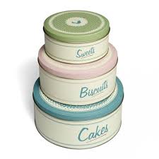 cake tins, tin kitchen, retro kitchen