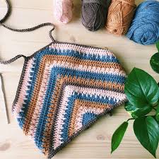 Each has a special detail that makes it unique from the others. 20 New And Free Summer Top Crochet Patterns 2021 Womenselegance Com