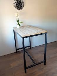 pin op steigerhouten tafels