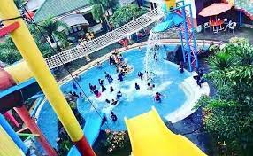 Objek wisata air ini terletak di sebelah utara kota mataram dan amat dekat dengan bandar udara internasional selaparang. Pariwisata Kembali Bergeliat Nirwana Waterpark Lombok Ramai Pengunjung