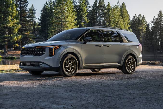 2026 Kia Carnival Hybrid Prices, Reviews, and Pictures | Edmunds