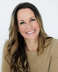 Kristie Mcdonald's Instagram, Twitter & Facebook