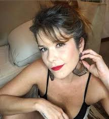 We did not find results for: Samara Felippo Posa Com Cabelos Brancos Estou Me Sentindo Linda