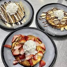 TWISTED SPORTS BAR & GRILL