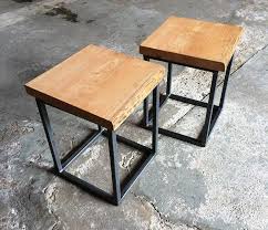 Diy Nachttisch Selber Bauen Aus Alten Holzbohlen Careelite Diy Nachttisch Selber Bauen Aus Alten Holzbohl In 2020 Reclaimed Wooden Furniture Furniture Wooden Planks