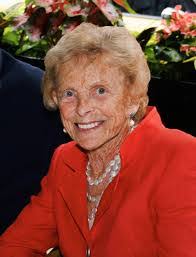 Elaine Kirk's Instagram, Twitter & Facebook